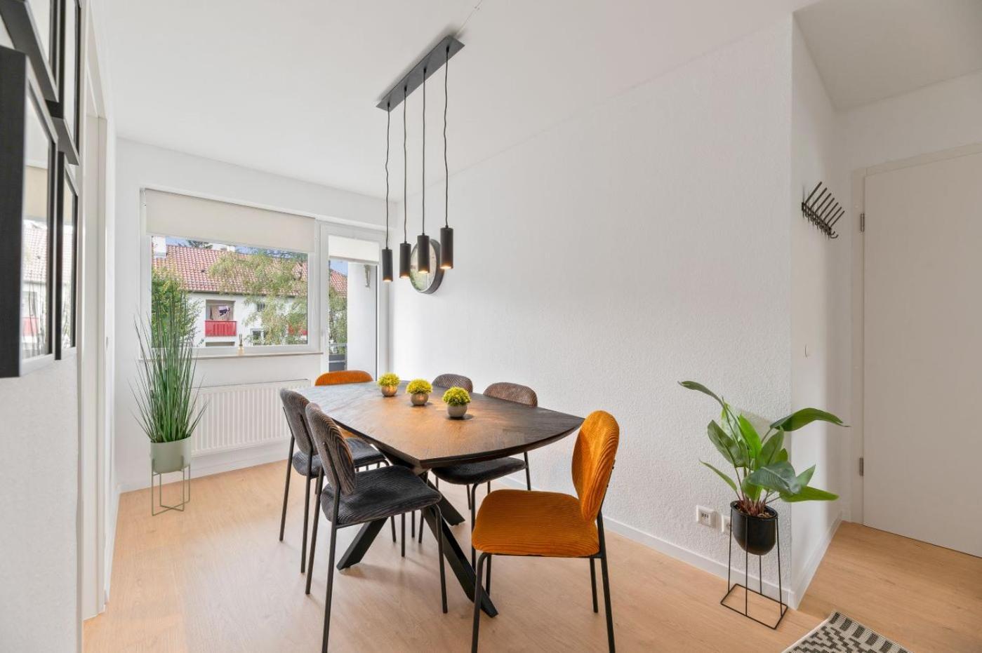 Westside Flat - 5Min To Downtown Διαμέρισμα Λούντβιχσμπουργκ Εξωτερικό φωτογραφία