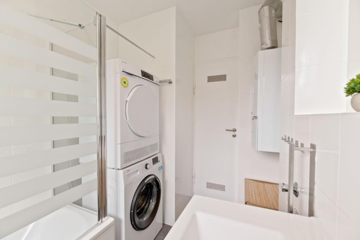 Westside Flat - 5Min To Downtown Διαμέρισμα Λούντβιχσμπουργκ Εξωτερικό φωτογραφία